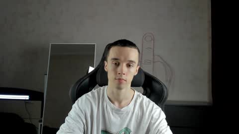 Snapshot of mason_warhol chatting on 01.08.25 Mason online show from 01.08.25