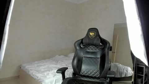 Snapshot of mason_warhol chatting on 01.28.25 Mason online show from 01.28.25