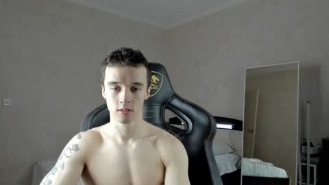 Snapshot of mason_warhol chatting on 02.09.25 Mason online show from 02.09.25