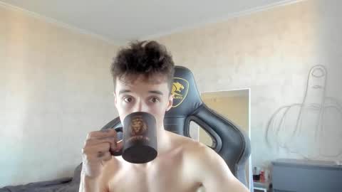 Snapshot of mason_warhol chatting on 09.29.25 Mason online show from 09.29.25