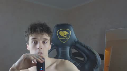 Snapshot of mason_warhol chatting on 11.21.25 Mason online show from 11.21.25