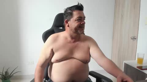 Snapshot of massimo_danger chatting on 10.27.25 massimo_danger online show from 10.27.25