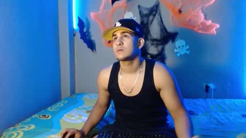 Snapshot of massimo_vidal chatting on 10.25.25 massimo_vidal online show from 10.25.25