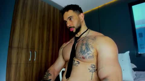 Snapshot of massimo_visconti chatting on 03.01.26 massimo online show from 03.01.26