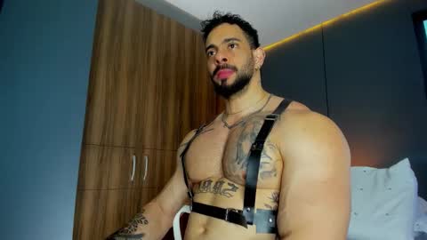 Snapshot of massimo_visconti chatting on 03.05.26 massimo online show from 03.05.26