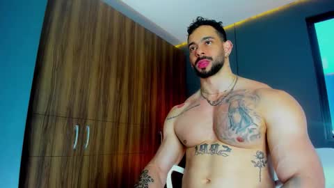 Snapshot of massimo_visconti chatting on 03.30.26 massimo online show from 03.30.26