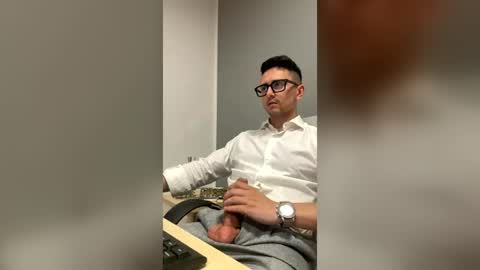 Snapshot of masterboss_fl chatting on 06.19.26 Master Boss online show from 06.19.26