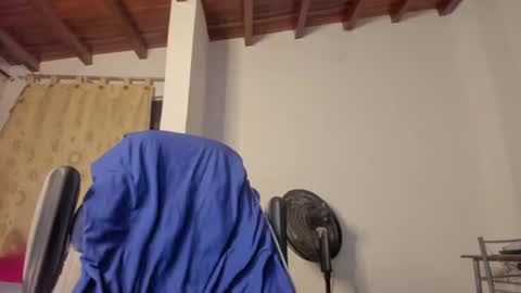 Juan Independent Model online show from 06.30.26