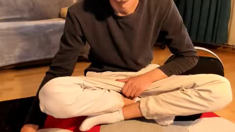 Silly Rabbit  online show from 03.26.26