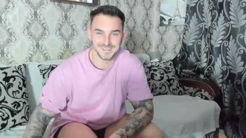 Snapshot of mastermusclejon chatting on 01.23.25 Jon online show from 01.23.25