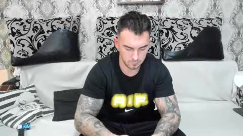 Snapshot of mastermusclejon chatting on 11.13.25 Jon online show from 11.13.25