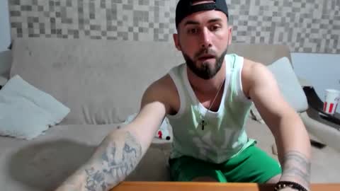Snapshot of mastermusclejon chatting on 04.02.26 Jon online show from 04.02.26
