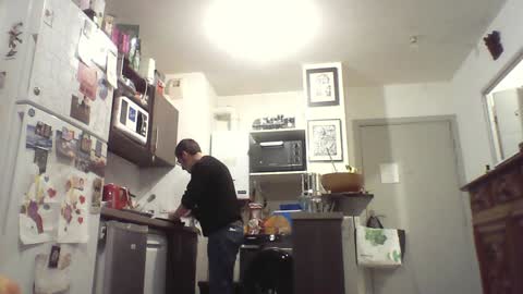 Snapshot of masterp17 chatting on 12.16.24 Master P online show from 12.16.24