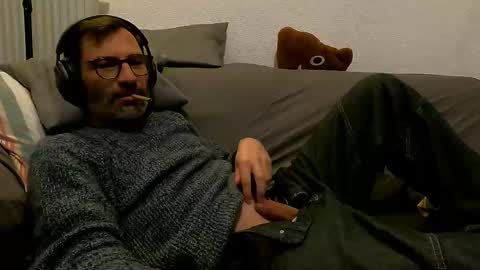 Snapshot of masterp17 chatting on 03.12.25 Master P online show from 03.12.25