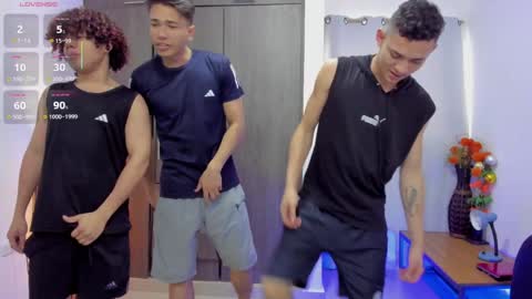 Snapshot of masters_sexx chatting on 01.21.25 Team Cris Darwin- Fernando- Stiven- David online show from 01.21.25