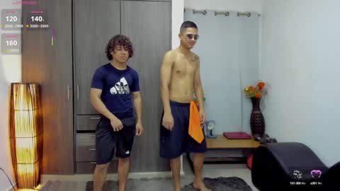 Snapshot of masters_sexx chatting on 02.04.25 Team Cris Darwin- Fernando- Stiven- David online show from 02.04.25