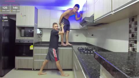 Snapshot of masters_sexx chatting on 02.11.25 Team Cris Darwin- Fernando- Stiven- David online show from 02.11.25