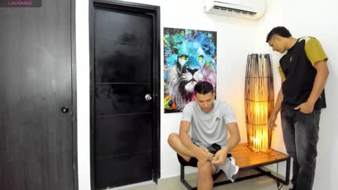 Snapshot of masters_sexx chatting on 09.11.25 Team Cris Darwin- Fernando- Stiven- David online show from 09.11.25