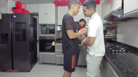 Snapshot of masters_sexx chatting on 09.22.25 Team Cris Darwin- Fernando- Stiven- David online show from 09.22.25