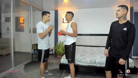 Snapshot of masters_sexx chatting on 10.05.25 Team Cris Darwin- Fernando- Stiven- David online show from 10.05.25