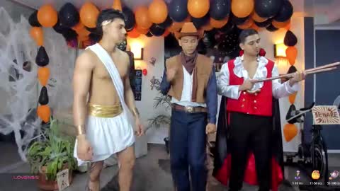 Snapshot of masters_sexx chatting on 10.31.25 Team Cris Darwin- Fernando- Stiven- David online show from 10.31.25