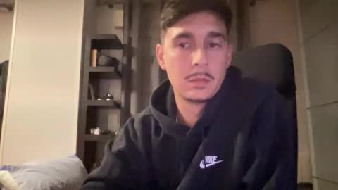 Aaron online show from 12.04.25