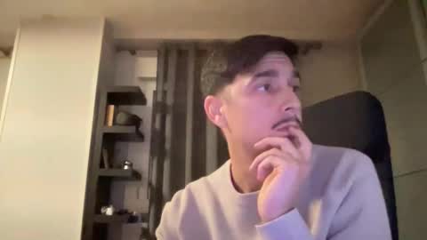 Aaron online show from 12.21.25