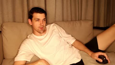 Snapshot of mateo_zeus chatting on 12.01.24 mateo_zeus online show from 12.01.24