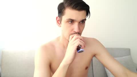 Snapshot of mateo_zeus chatting on 12.31.24 mateo_zeus online show from 12.31.24