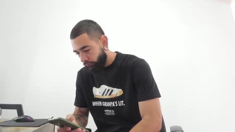 Matheus     online show from 01.31.25