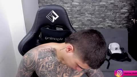 Snapshot of mathew_wolf4 chatting on 01.16.26 Mathew Independent model online show from 01.16.26