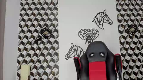 Snapshot of mathias_cocks chatting on 02.10.25 mathias cocks online show from 02.10.25