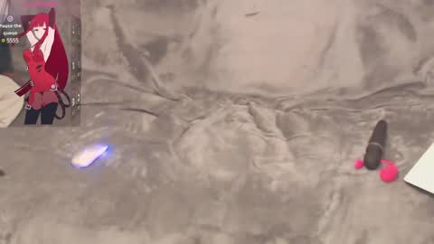 LooLa online show from 02.12.25