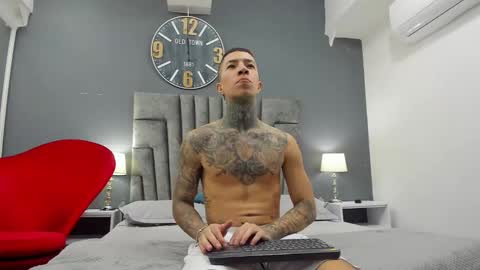 Matias Son online show from 01.04.25