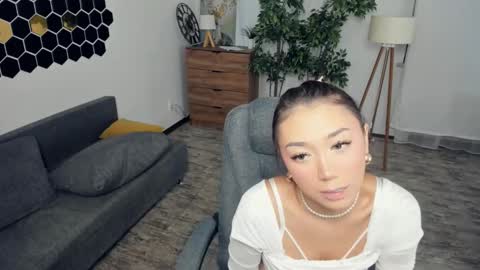 Kate online show from 12.05.25