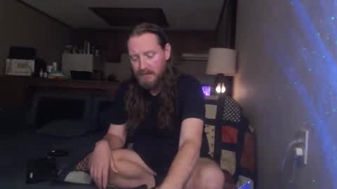 matross43 online show from 11.15.25