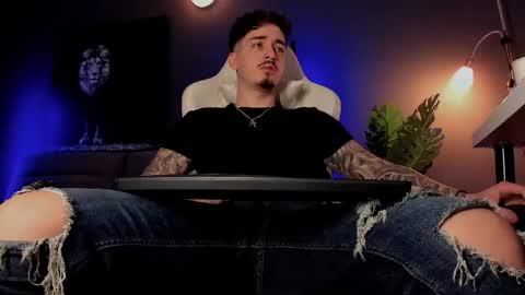 Snapshot of matt_thestud chatting on 04.25.26 Matt online show from 04.25.26