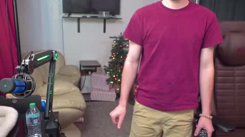 Snapshot of mattcashxxx chatting on 12.08.24 Matt Cash online show from 12.08.24