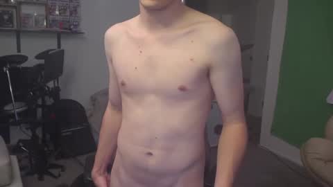 Snapshot of mattcashxxx chatting on 09.18.25 Matt Cash online show from 09.18.25