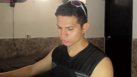 Matt Coom Independent model online show from 09.14.25