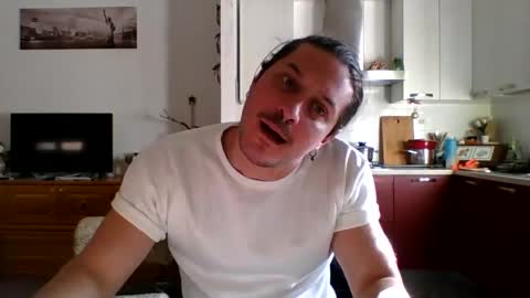 Snapshot of matteushh87 chatting on 01.16.25 matteushh87 online show from 01.16.25