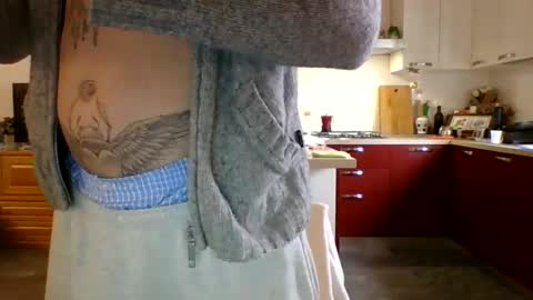 Snapshot of matteushh87 chatting on 01.21.25 matteushh87 online show from 01.21.25