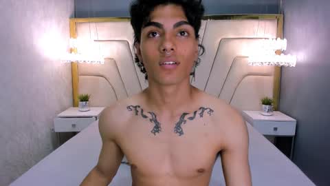 Snapshot of mattfiore chatting on 11.28.25 mattfiore online show from 11.28.25