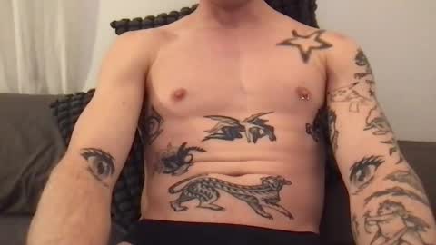 Snapshot of mattioss chatting on 02.19.26 mattioss online show from 02.19.26