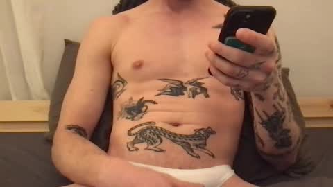 Snapshot of mattioss chatting on 02.28.26 mattioss online show from 02.28.26