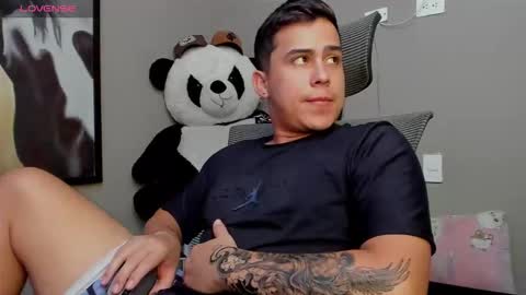 Snapshot of mattiwsmorris_ chatting on 09.11.25 mattiwsmorris_ online show from 09.11.25