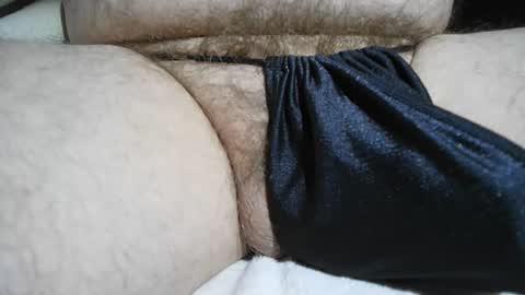 Snapshot of mattty13 chatting on 11.05.25 Hairy Bud online show from 11.05.25