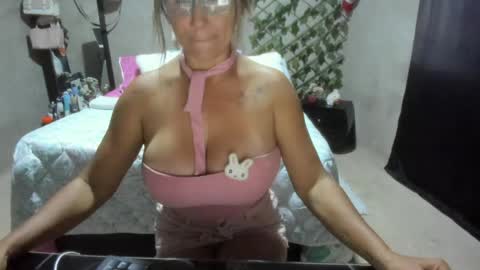 Snapshot of mature_bigboobs__ chatting on 05.21.26 mature_bigboobs__ online show from 05.21.26