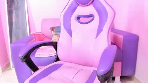 call me mommy online show from 09.10.25