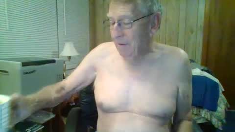 Snapshot of maturecouple1954 chatting on 12.31.24 SXECPL55 at G mail Dot Com online show from 12.31.24